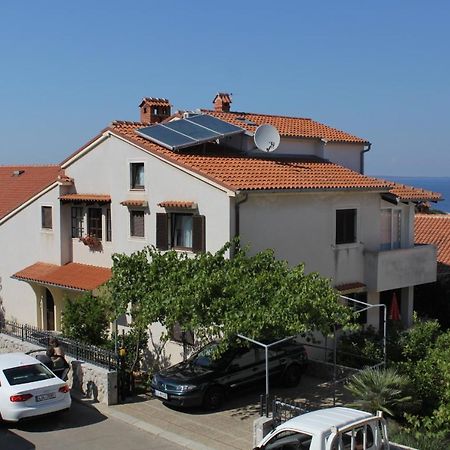 Apartments With A Parking Space Mali Losinj Ngoại thất bức ảnh